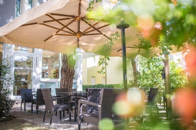 Hotel Meuble Zenith Lignano Sabbiadoro Zewnętrze zdjęcie