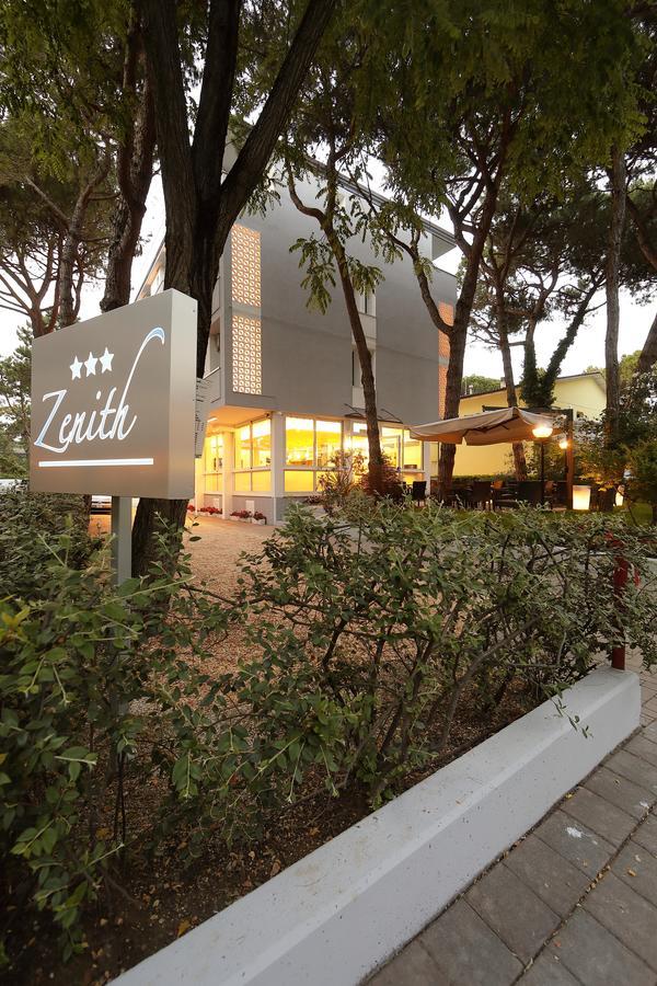 Hotel Meuble Zenith Lignano Sabbiadoro Zewnętrze zdjęcie