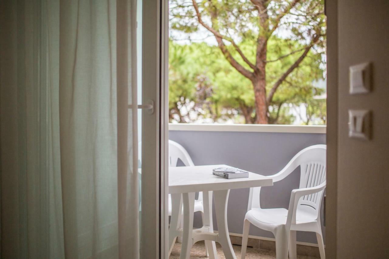 Hotel Meuble Zenith Lignano Sabbiadoro Zewnętrze zdjęcie